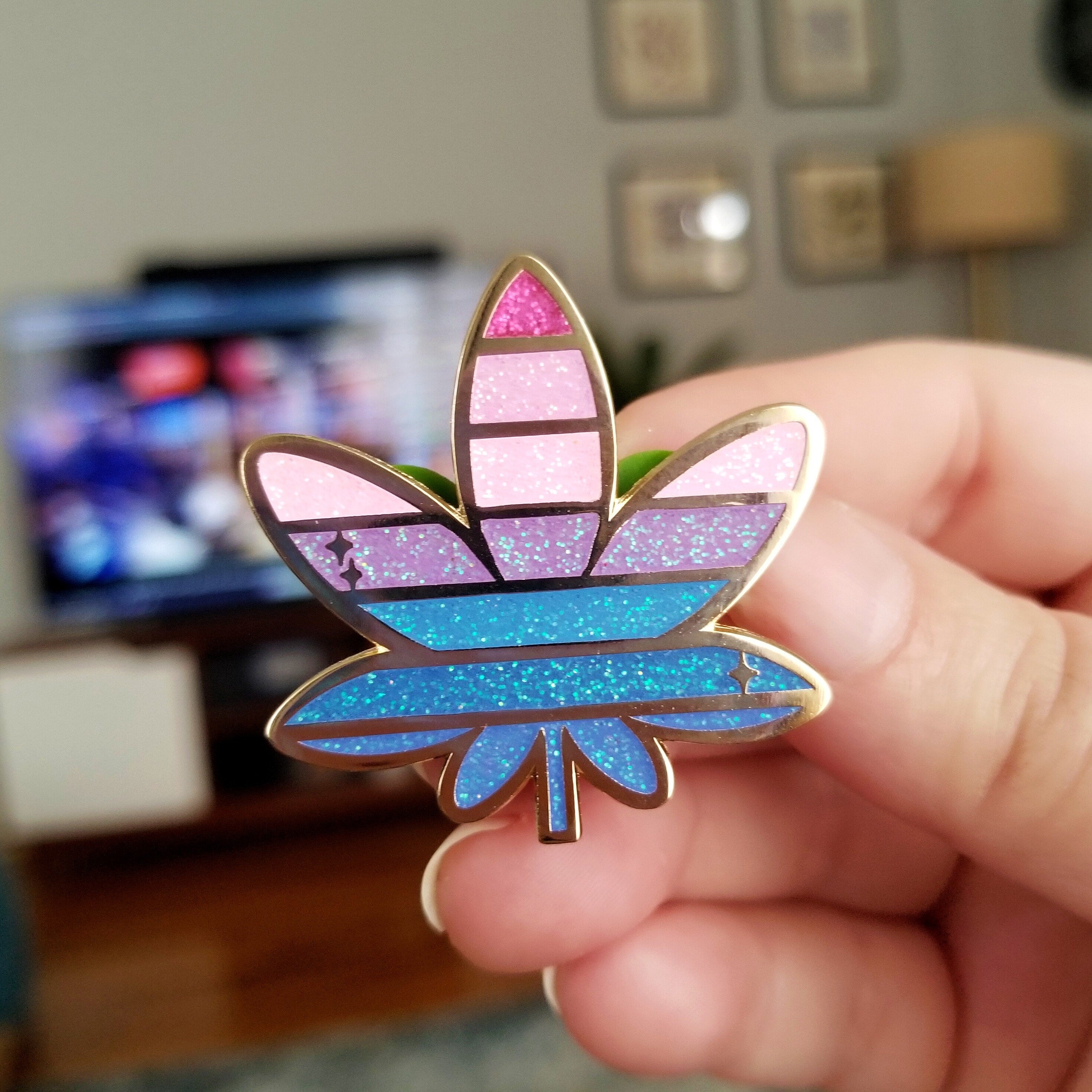 Magical Buds - 420 Hard Enamel Pin Set - Rainbow Glitter Leaf