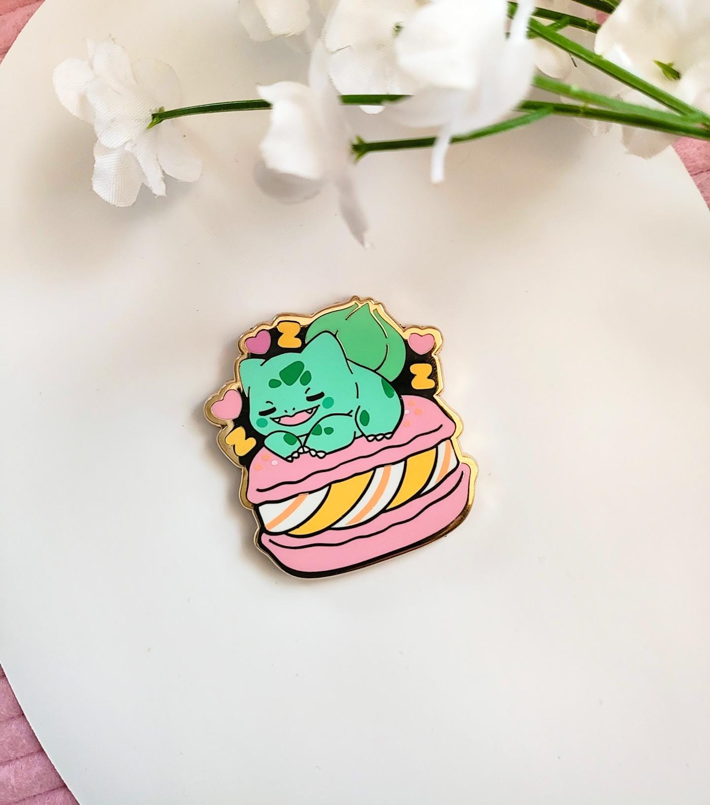 Cosmic Buns Art Enamel Pin: Sleepy Bulbasaur Macaron